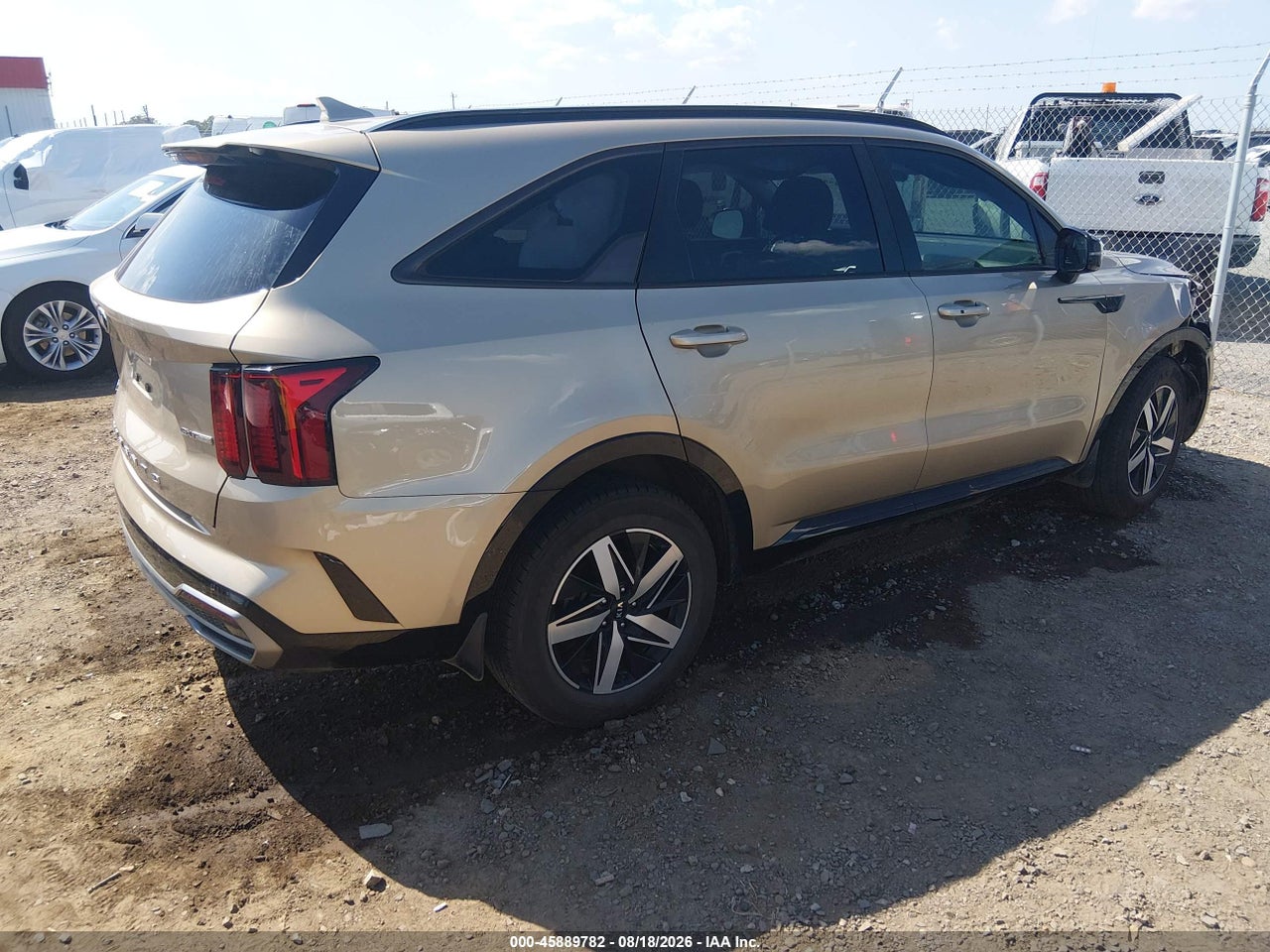 2021 KIA SORENTO EX · 4/11