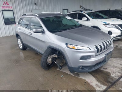 1C4PJLCB6JD****** · 2018 JEEP CHEROKEE LATITUDE FWD
