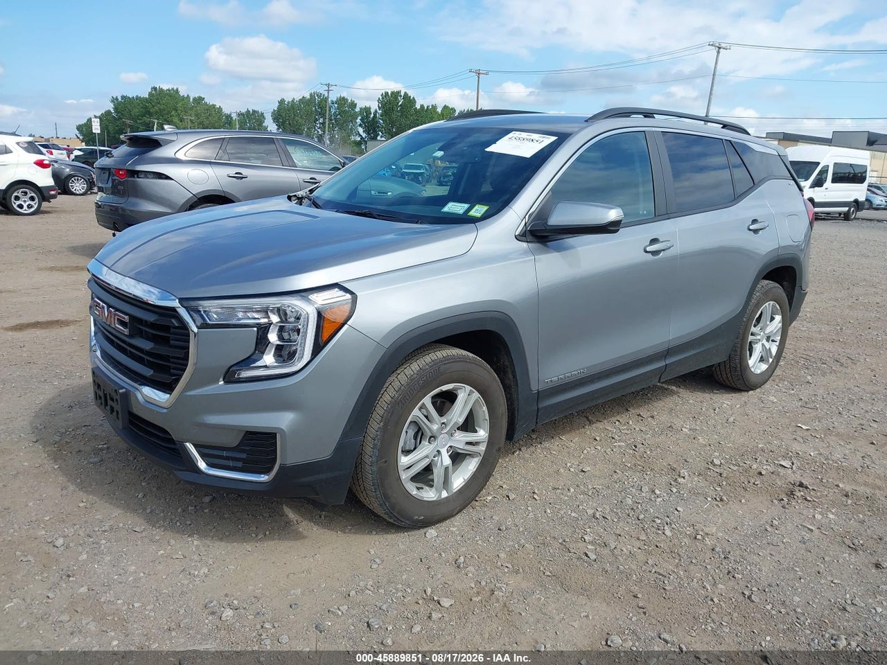 2023 GMC TERRAIN AWD SLE · 2/11