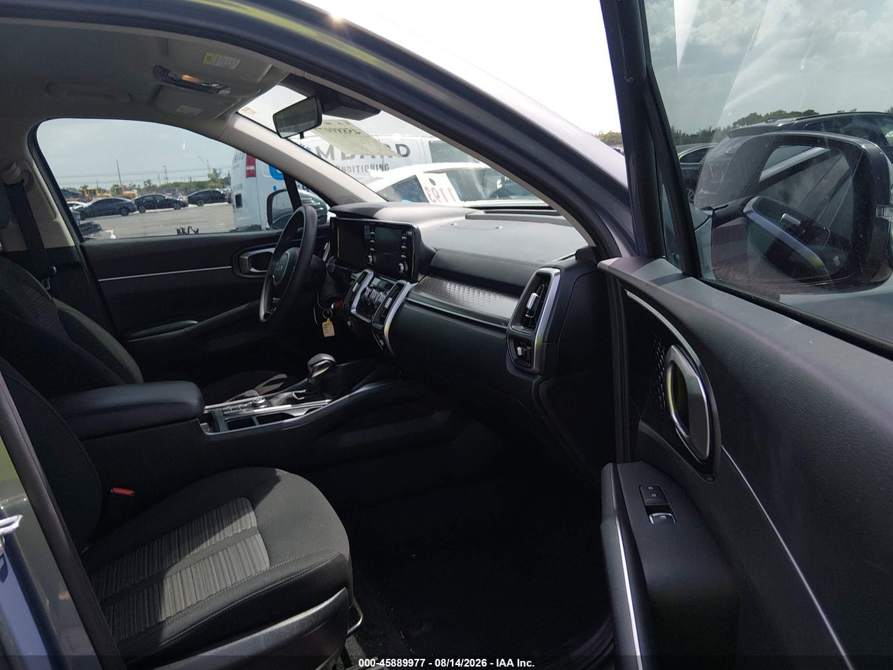 2022 KIA SORENTO LX · 5/11