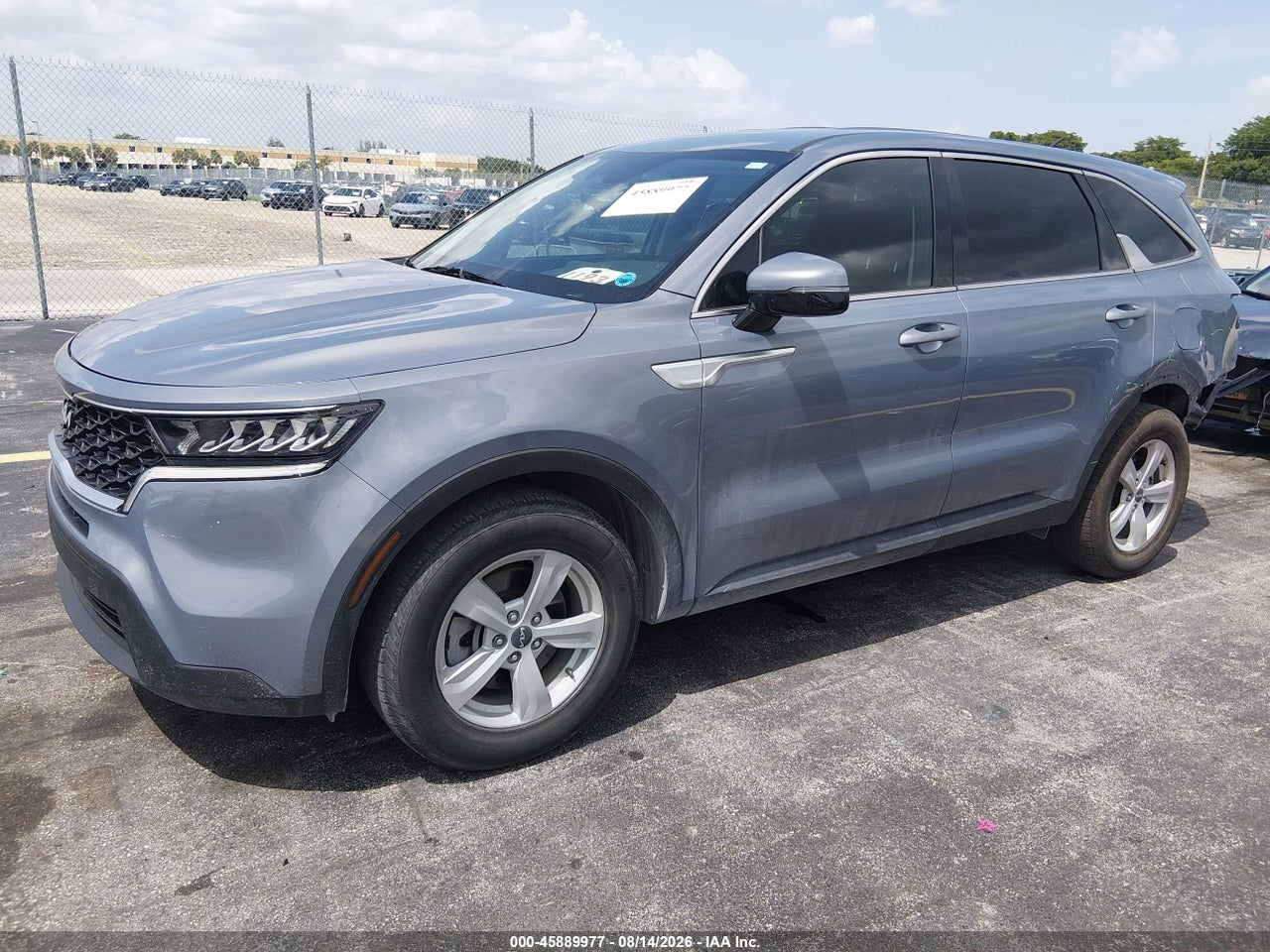 2022 KIA SORENTO LX · 2/11