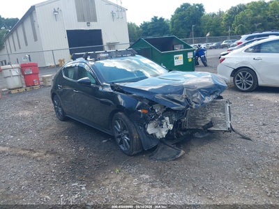 JM1BPBMM7K1****** · 2019 MAZDA MAZDA3 PREFERRED PACKAGE