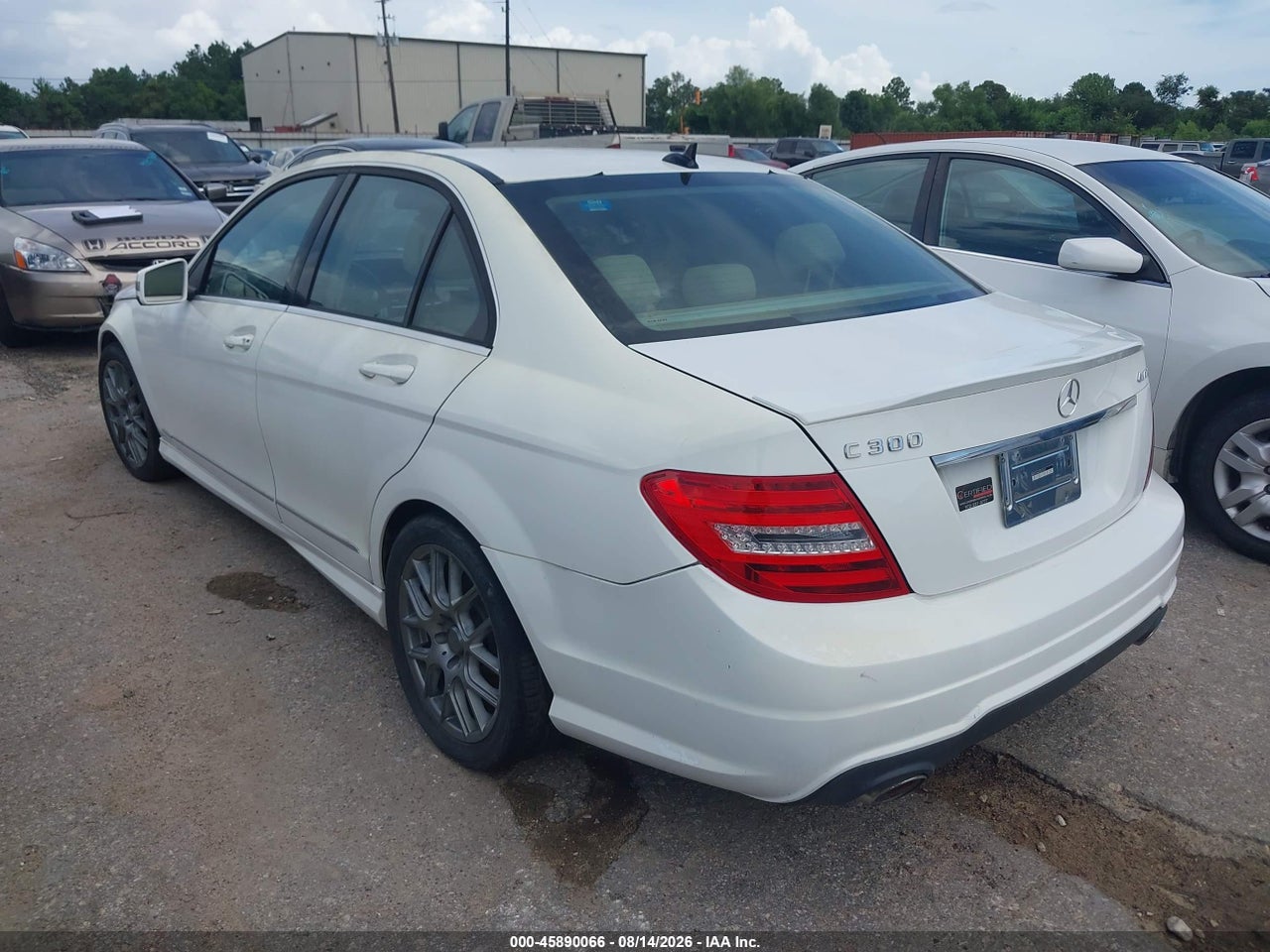 2013 MERCEDES-BENZ C 300   · 3/11