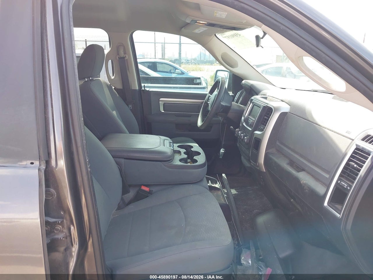 2020 RAM 1500 CLASSIC SLT  4X2 6'4 BOX · 5/11