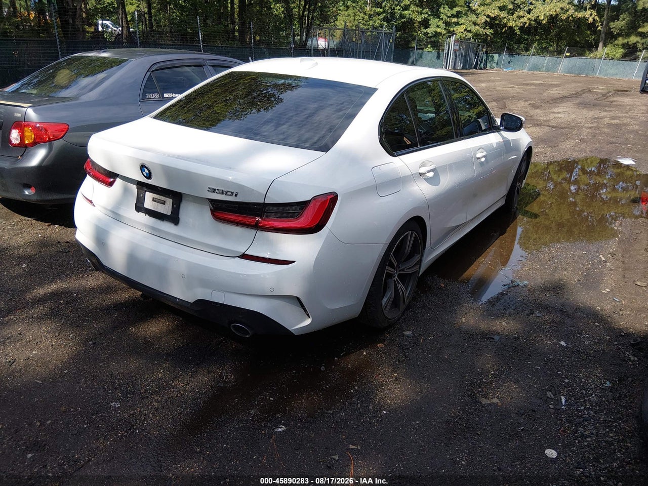 2021 BMW 330I   · 4/11