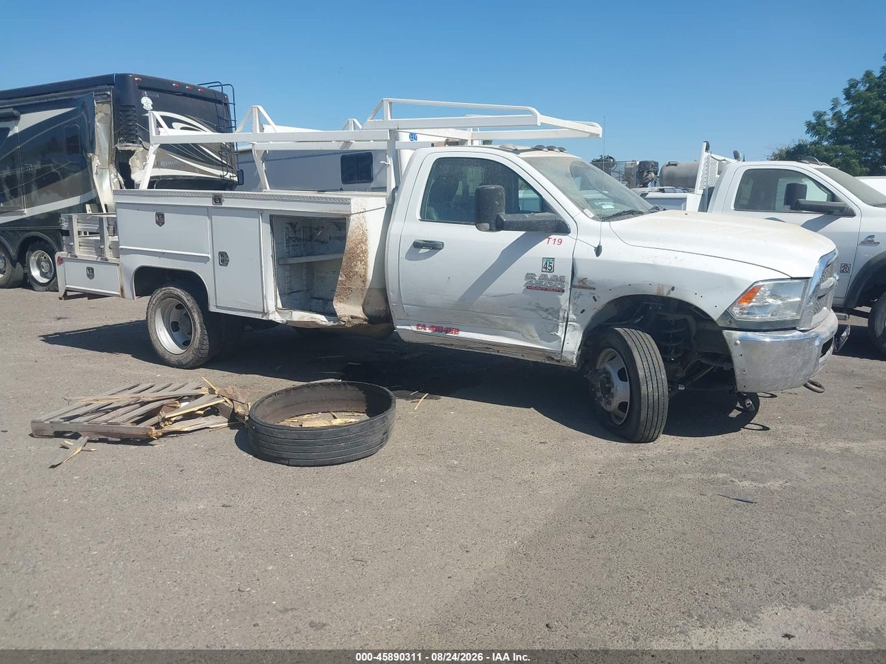 2017 RAM 4500 CHASSIS TRADESMAN/SLT