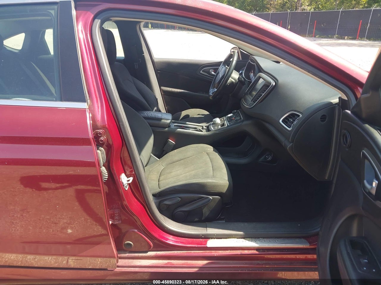2016 CHRYSLER 200 LIMITED · 5/11