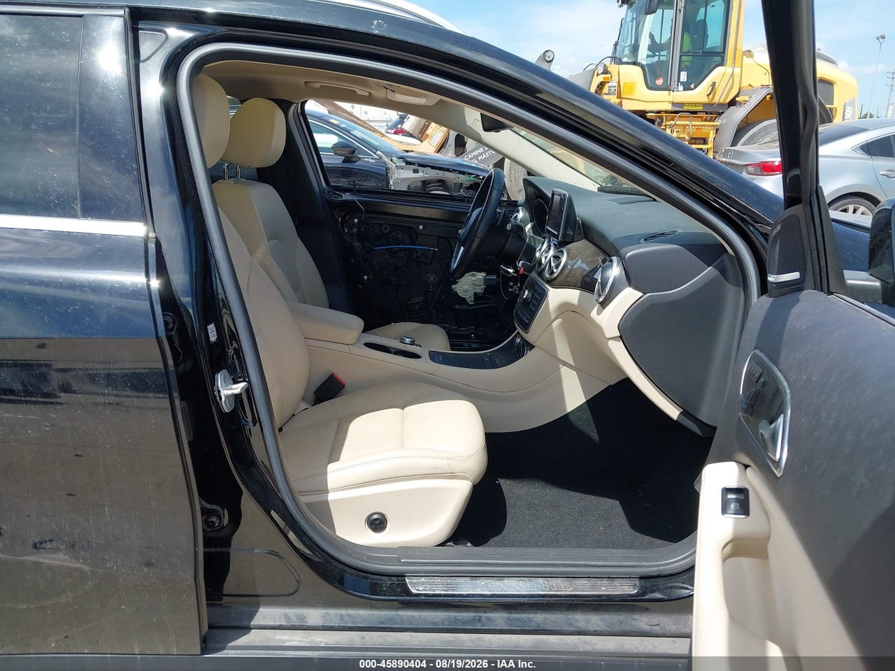 2015 MERCEDES-BENZ GLA 250 4MATIC · 5/11