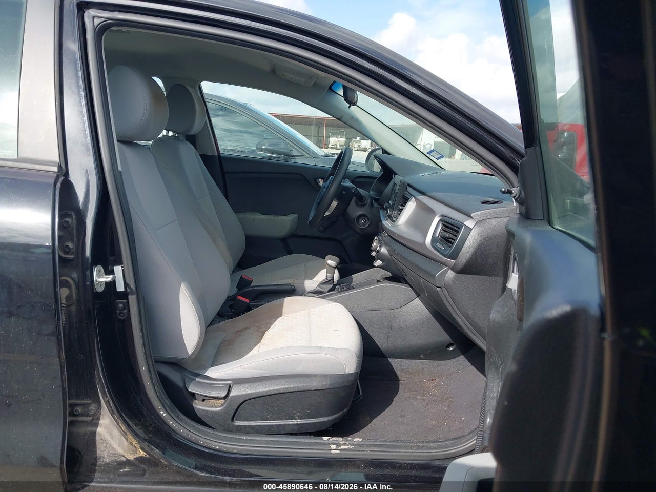 3KPA24AB8JE****** · 2018 KIA RIO LX · 5/11