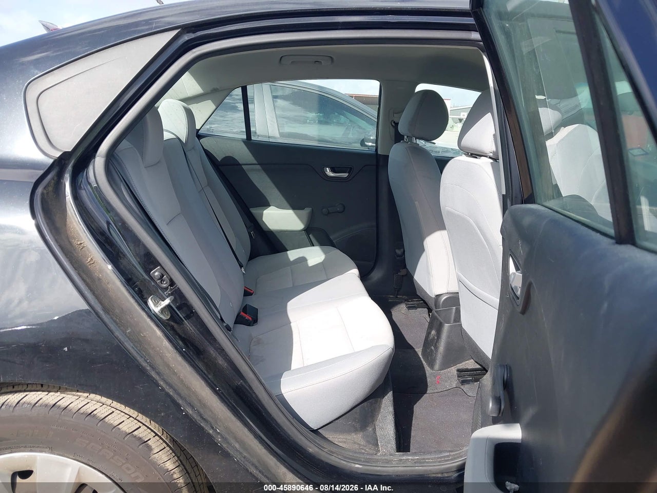 3KPA24AB8JE****** · 2018 KIA RIO LX · 8/11
