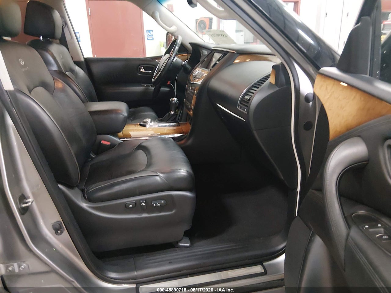 2014 INFINITI QX80 · 5/11