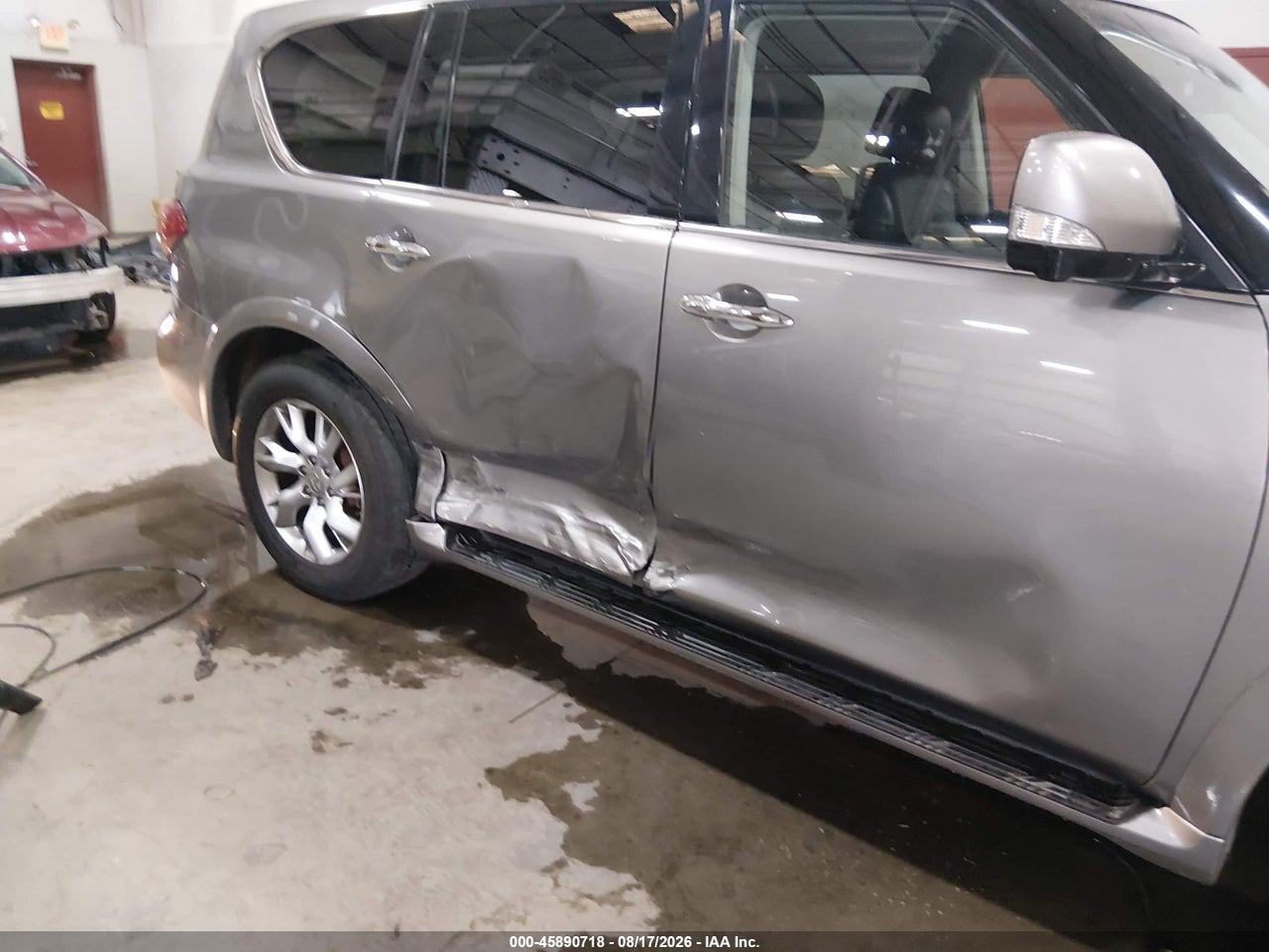 2014 INFINITI QX80 · 6/11