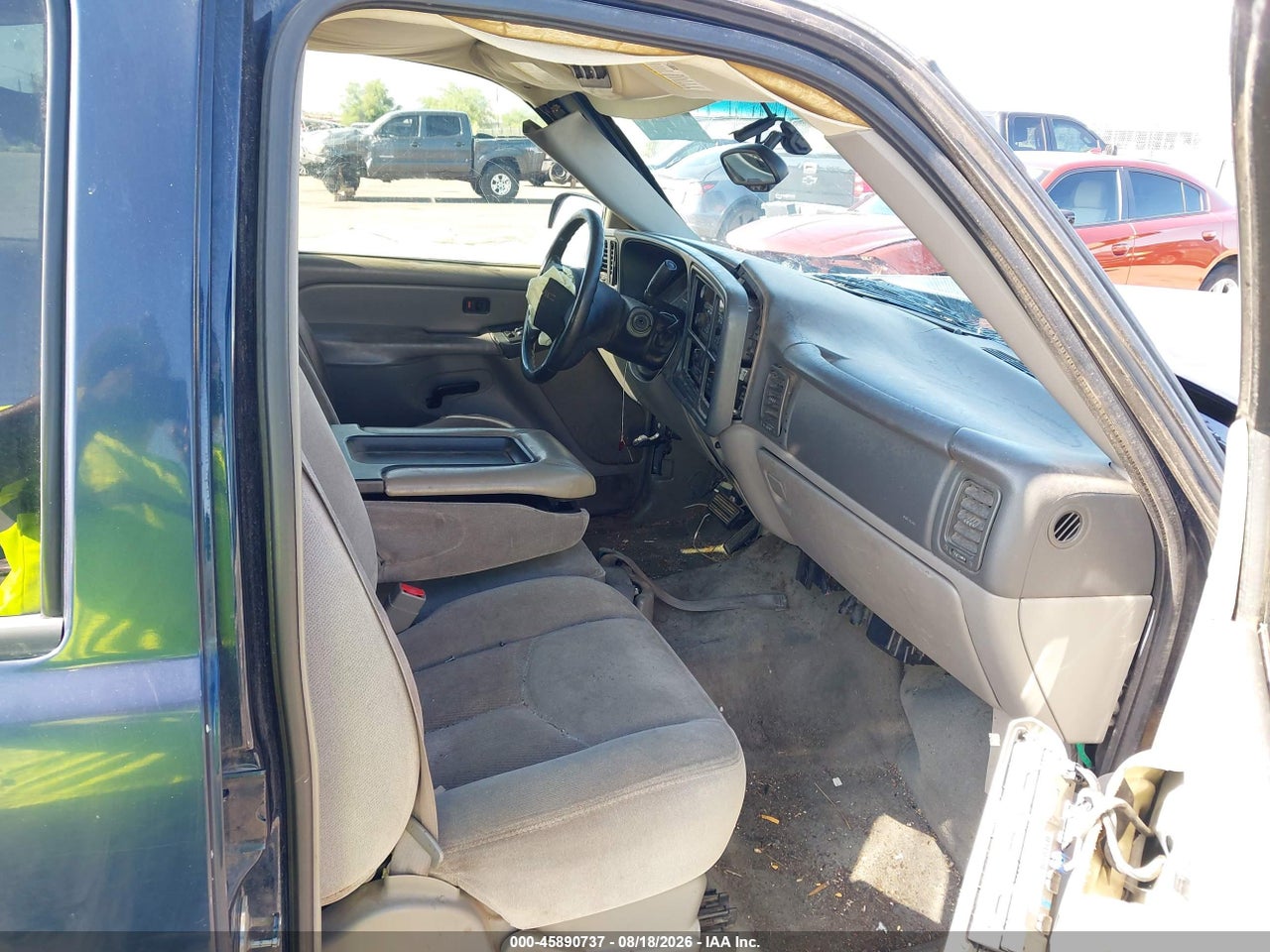 2004 GMC YUKON SLE · 5/11