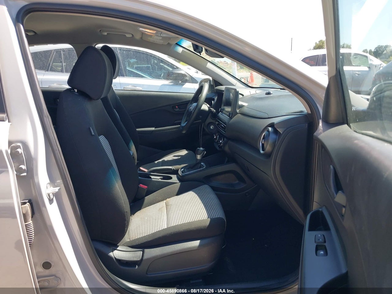 2023 HYUNDAI KONA SE · 5/11