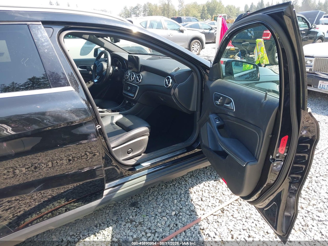 2020 MERCEDES-BENZ GLA 250 4MATIC · 5/11