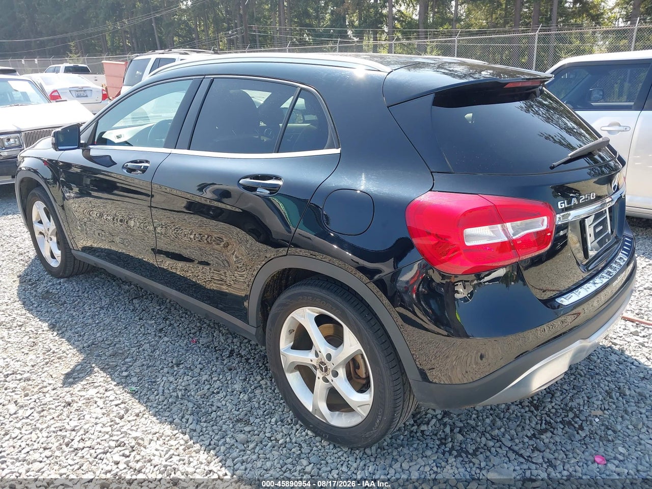 2020 MERCEDES-BENZ GLA 250 4MATIC · 3/11
