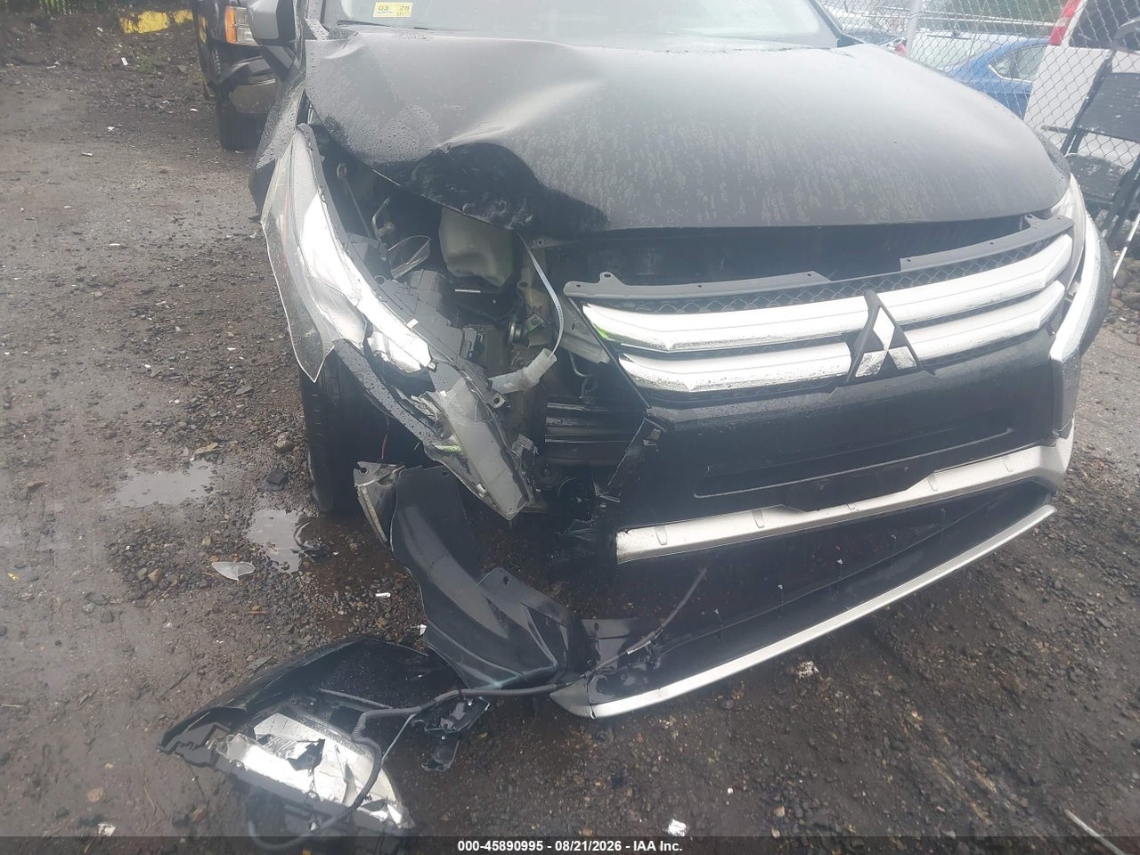2018 MITSUBISHI ECLIPSE CROSS SEL · 6/10