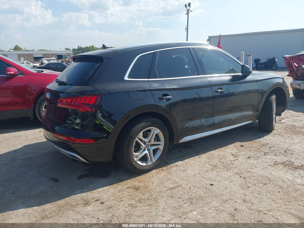 2019 AUDI Q5 45 PREMIUM · 4/10