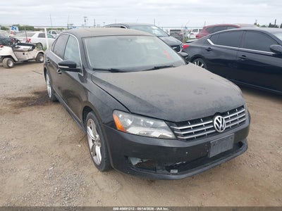 2014 VOLKSWAGEN PASSAT 2.0L TDI SE