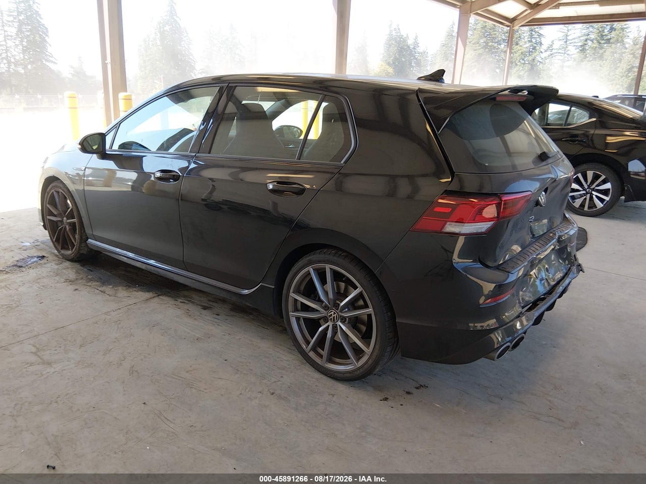 2024 VOLKSWAGEN GOLF R 2.0T · 3/11