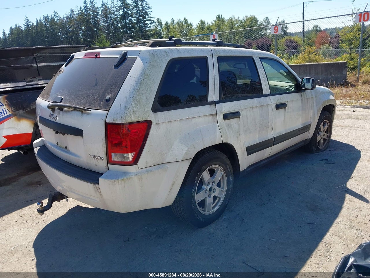2005 JEEP GRAND CHEROKEE LAREDO · 4/11