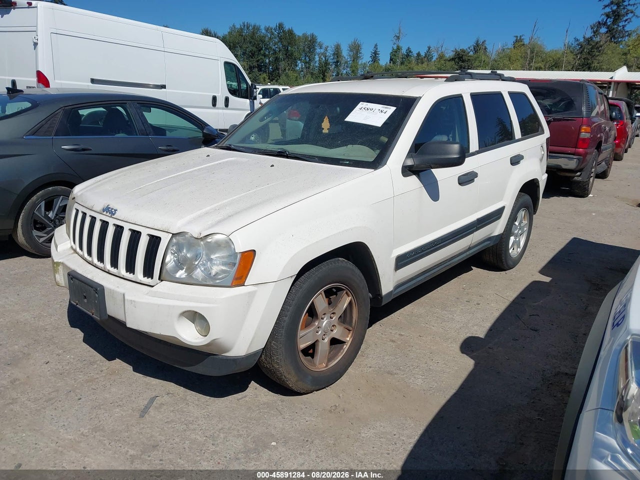 2005 JEEP GRAND CHEROKEE LAREDO · 2/11