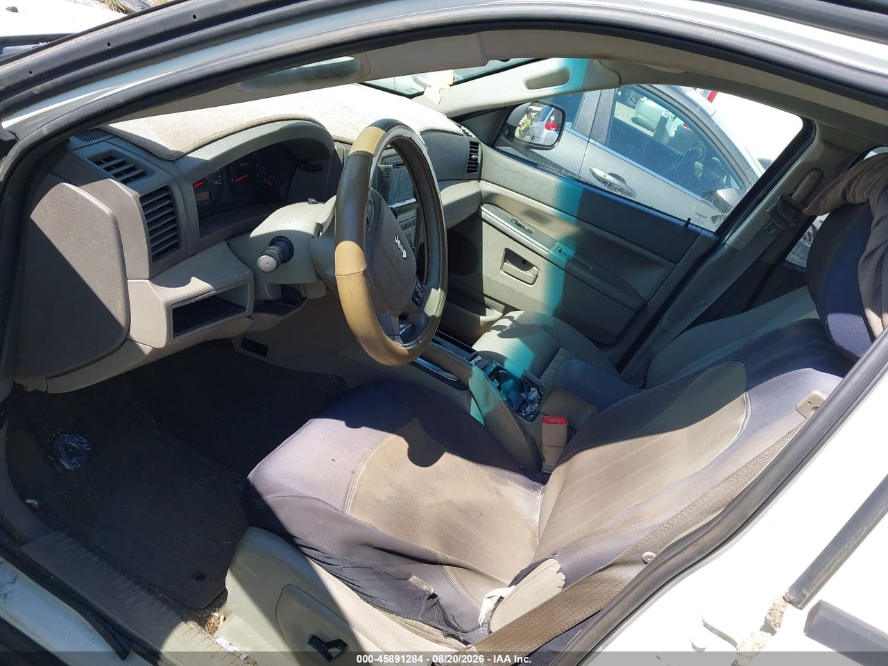 2005 JEEP GRAND CHEROKEE LAREDO · 5/11