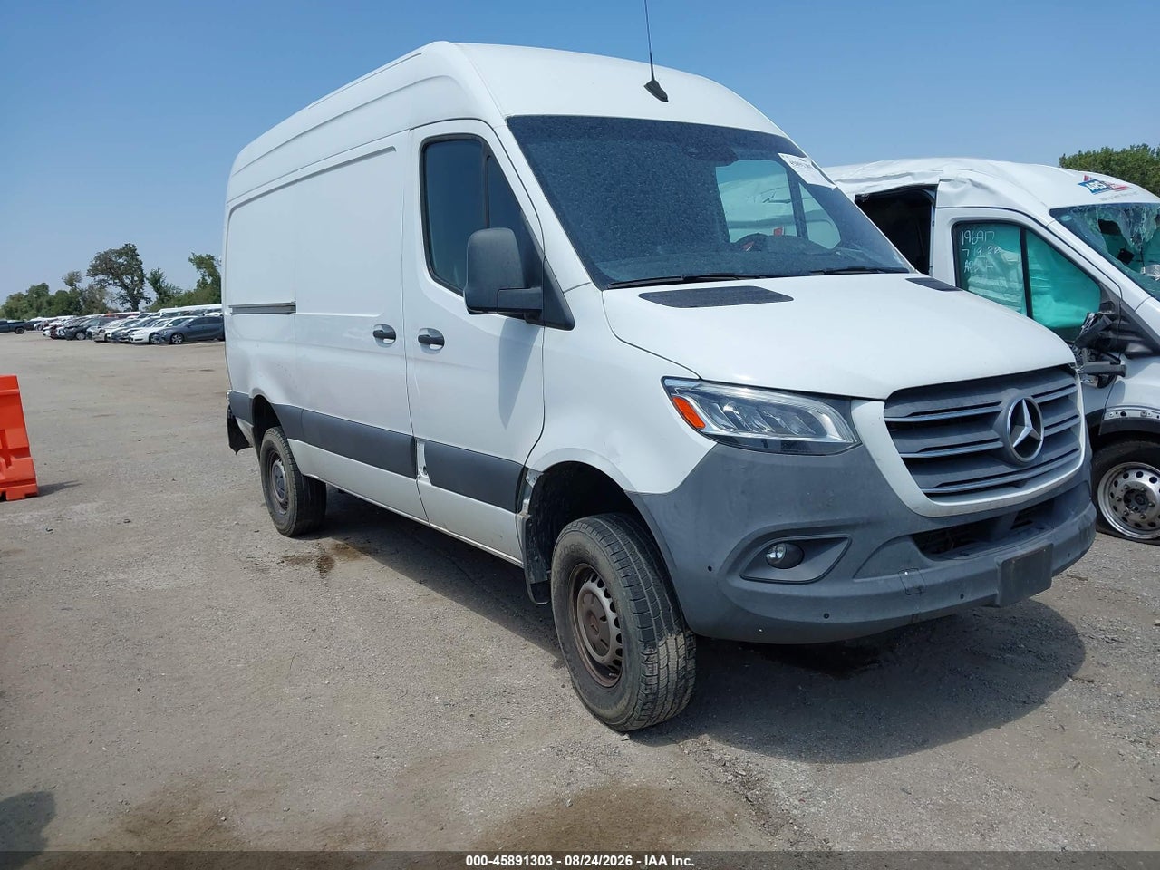W1W4EBVYXLT****** · 2020 MERCEDES-BENZ SPRINTER 2500 STANDARD ROOF V6