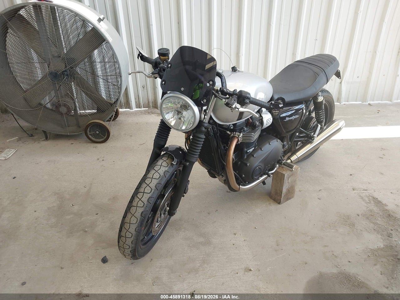 SMTD31GNXJT****** · 2018 TRIUMPH MOTORCYCLE STREET TWIN · 2/11