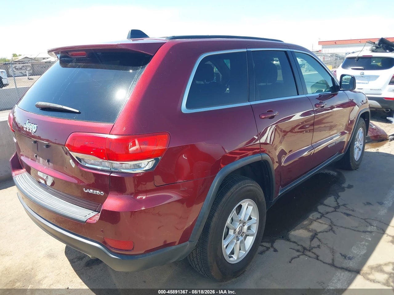 2018 JEEP GRAND CHEROKEE LAREDO 4X2 · 4/11