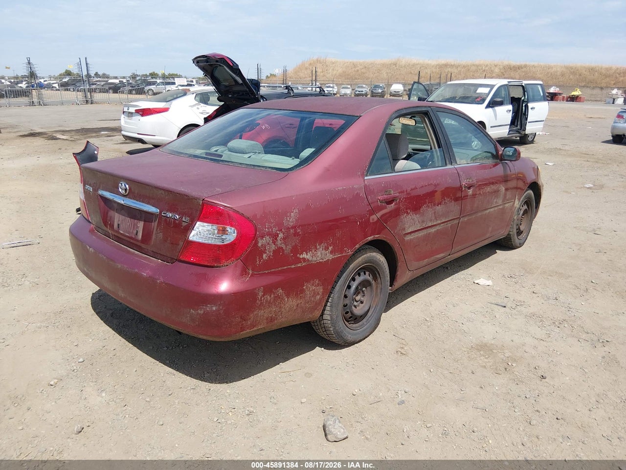 2003 TOYOTA CAMRY LE · 4/11