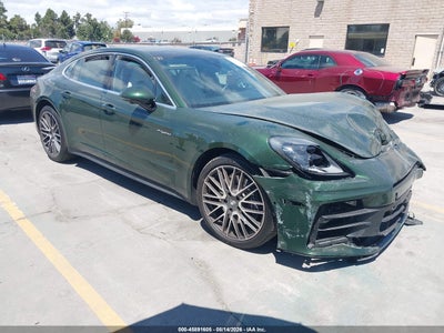 2025 PORSCHE PANAMERA E-HYBRID 4