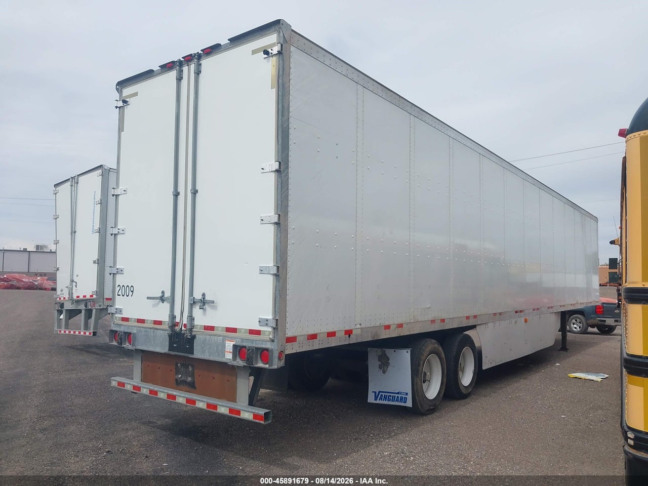 2019 HYUNDAI TRANSLEAD INC UNKNOWN · 4/10