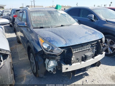 KNDCB3LC0K5****** · 2019 KIA NIRO LX