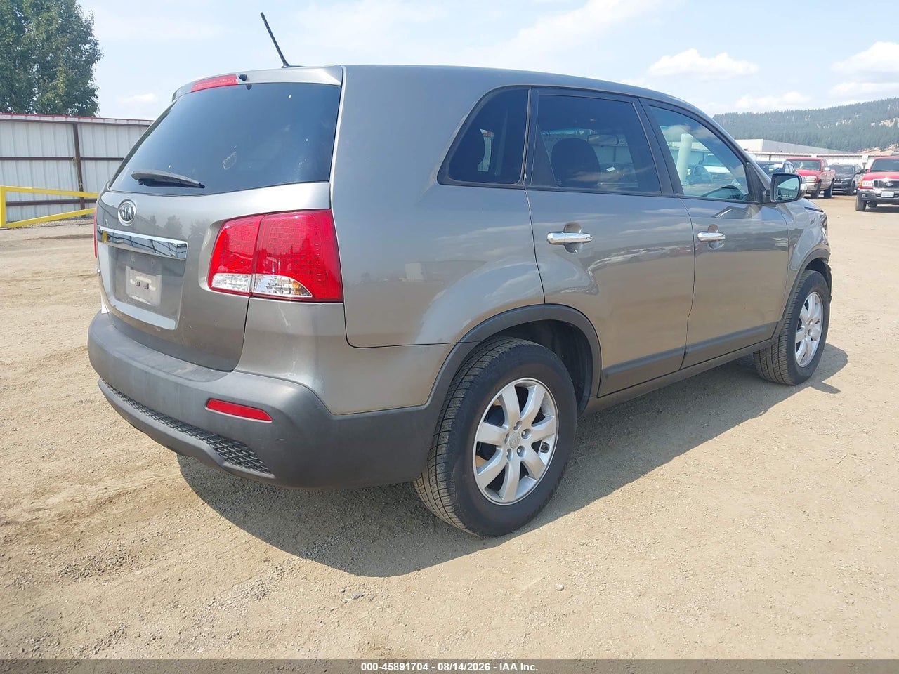 2013 KIA SORENTO LX · 4/11