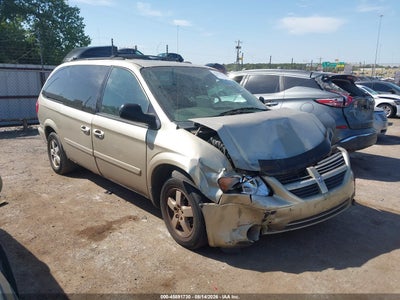 2D4GP44L05R****** · 2005 DODGE GRAND CARAVAN SXT