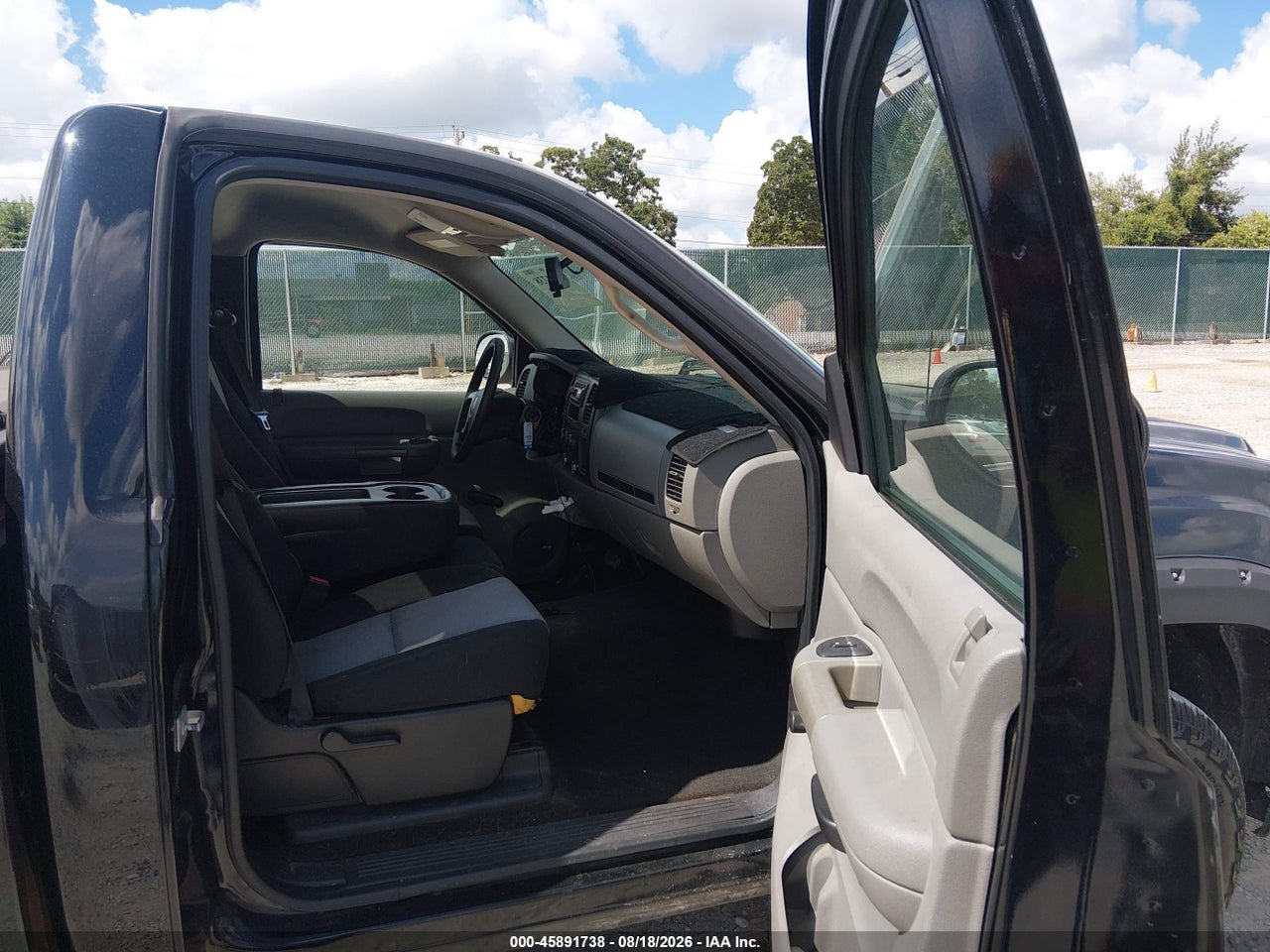 1GTEC14037Z****** · 2007 GMC SIERRA 1500 WORK TRUCK · 5/11