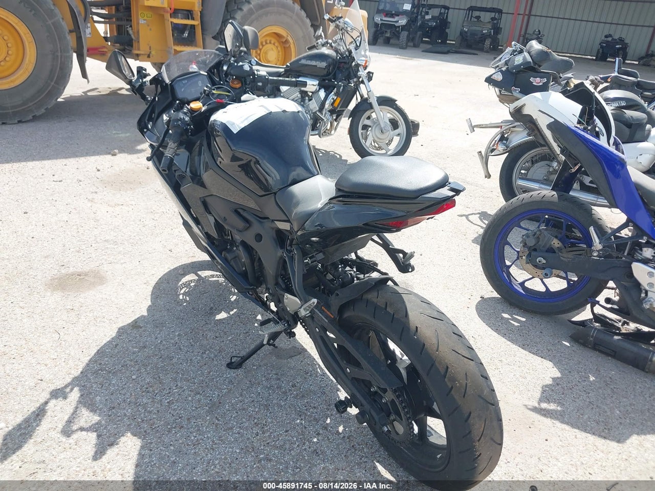 2026 KAWASAKI ZX400 P · 3/11