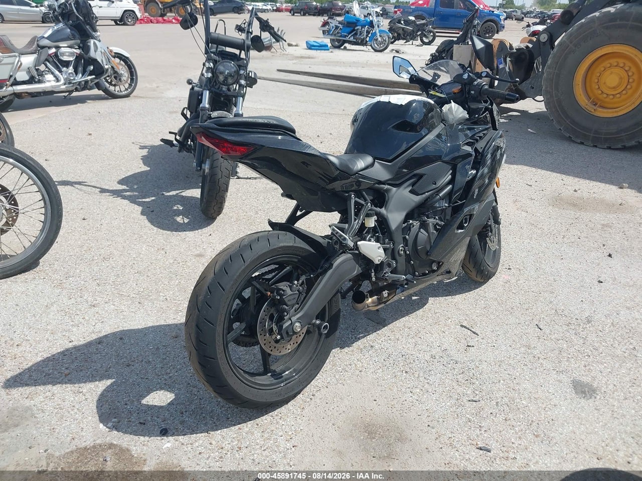 2026 KAWASAKI ZX400 P · 4/11