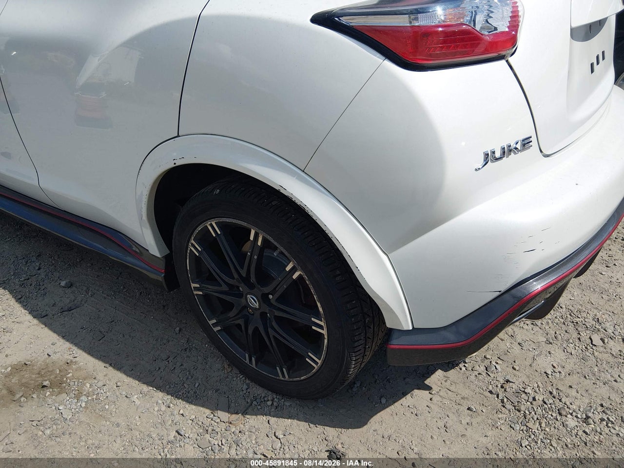 2015 NISSAN JUKE NISMO · 6/11