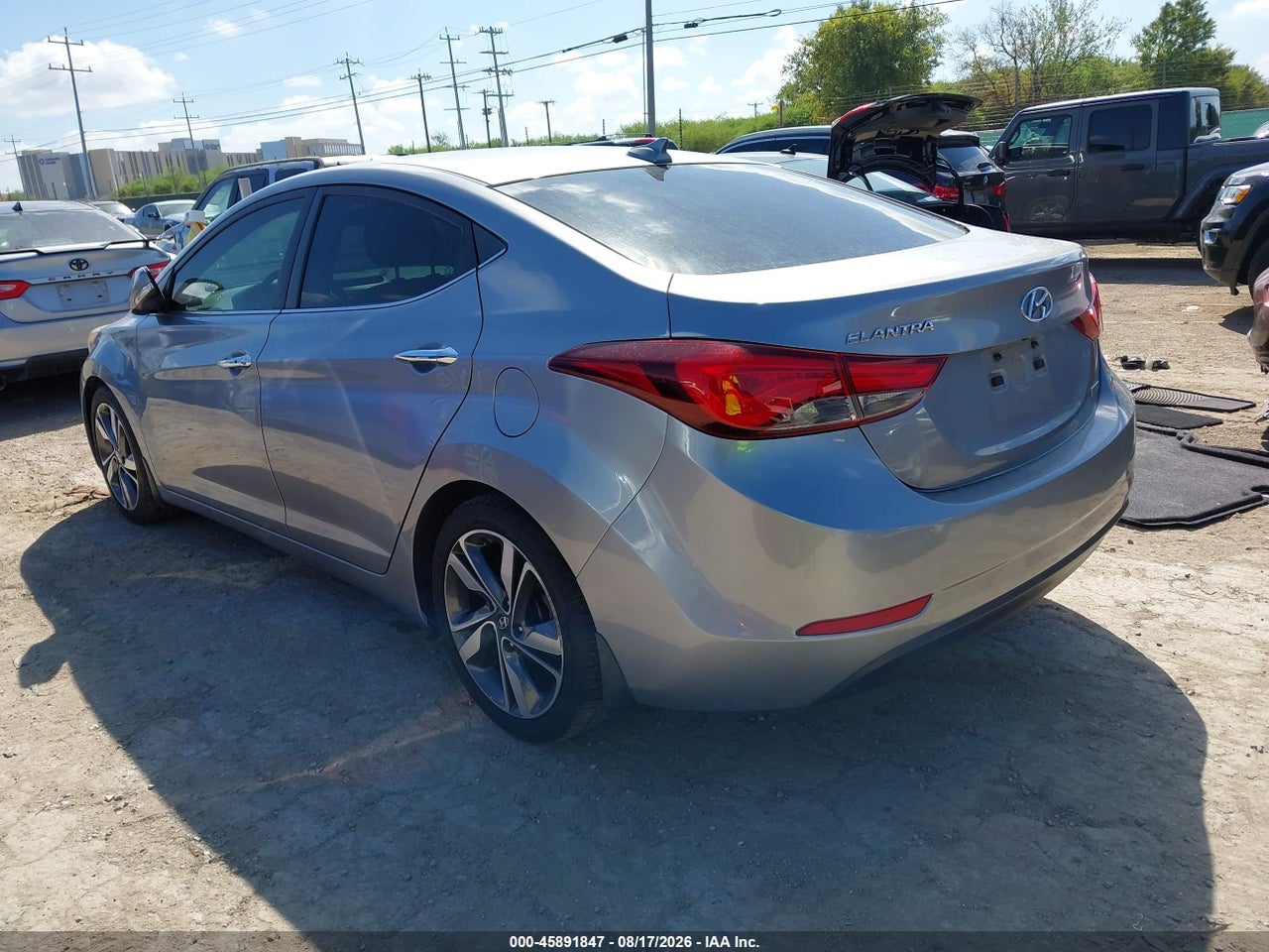 2016 HYUNDAI ELANTRA LIMITED · 3/11