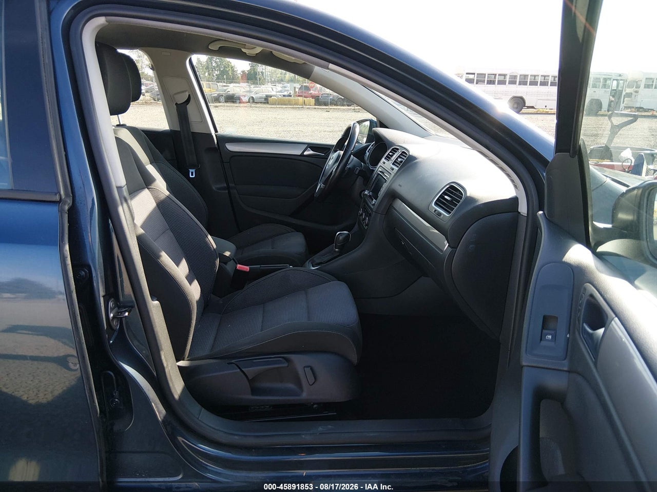 2012 VOLKSWAGEN GOLF TDI 4-DOOR · 5/11