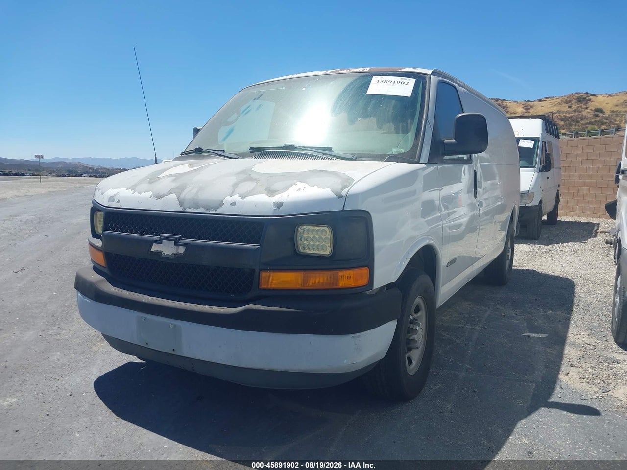 2005 CHEVROLET EXPRESS   · 2/11