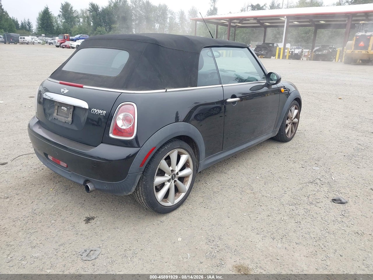 2014 MINI CONVERTIBLE COOPER · 4/11