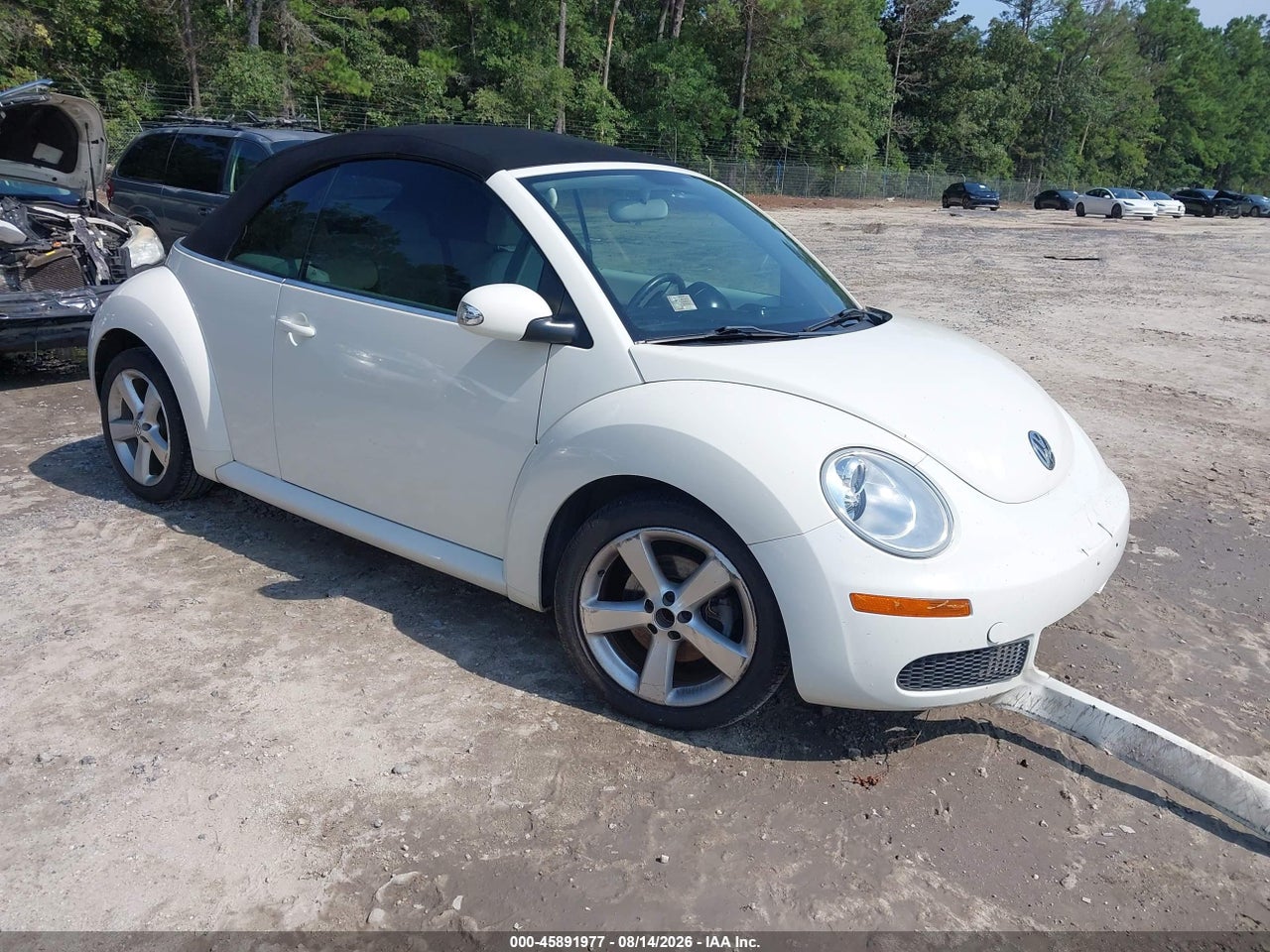 2007 VOLKSWAGEN NEW BEETLE TRIPLE WHITE