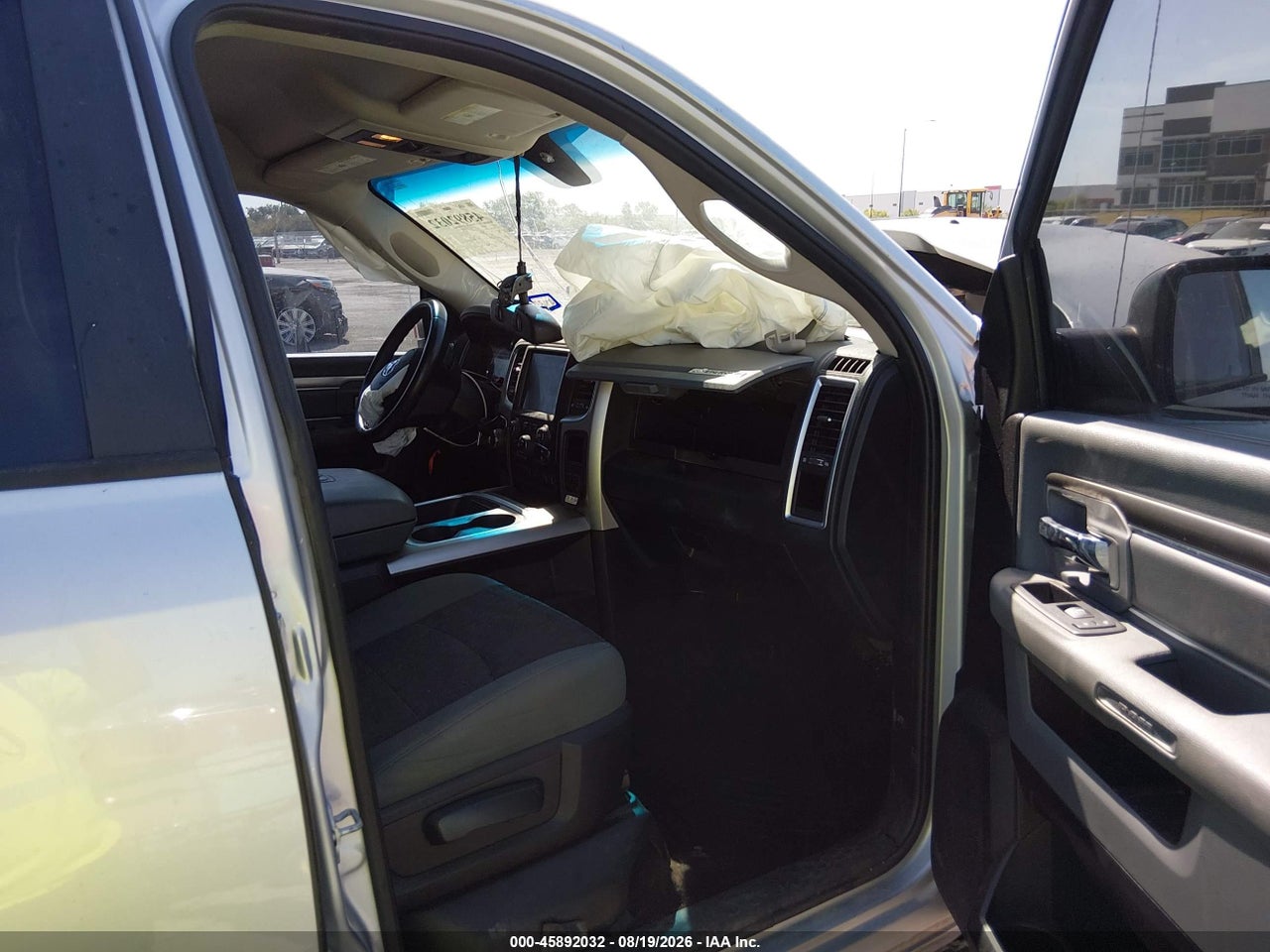 2016 RAM 1500 BIG HORN · 5/8