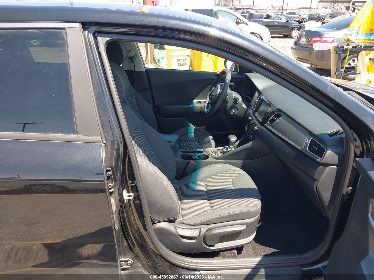 2018 KIA NIRO FE · 5/11