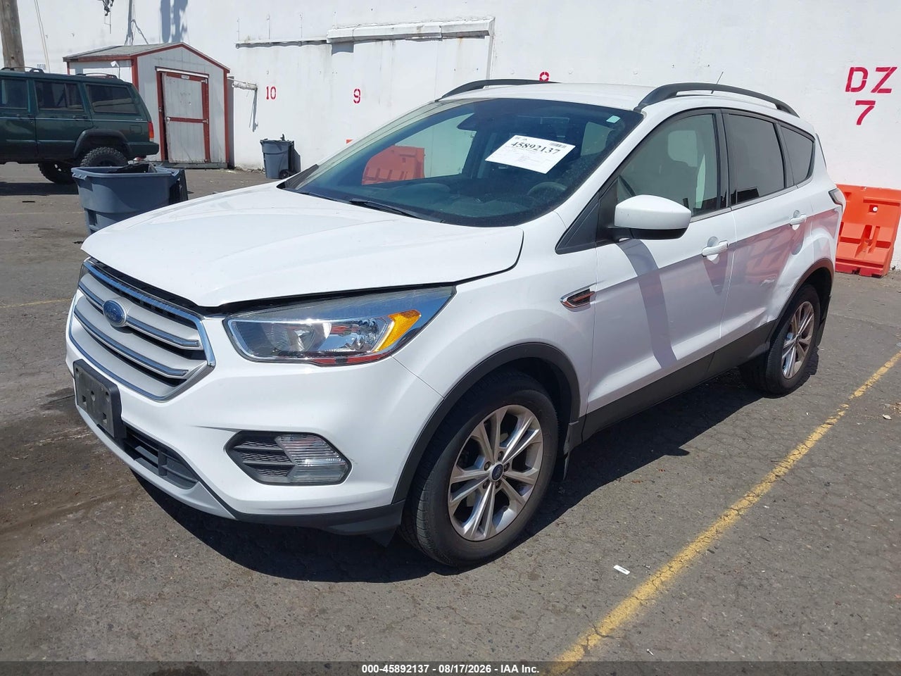 2018 FORD ESCAPE SE · 2/11