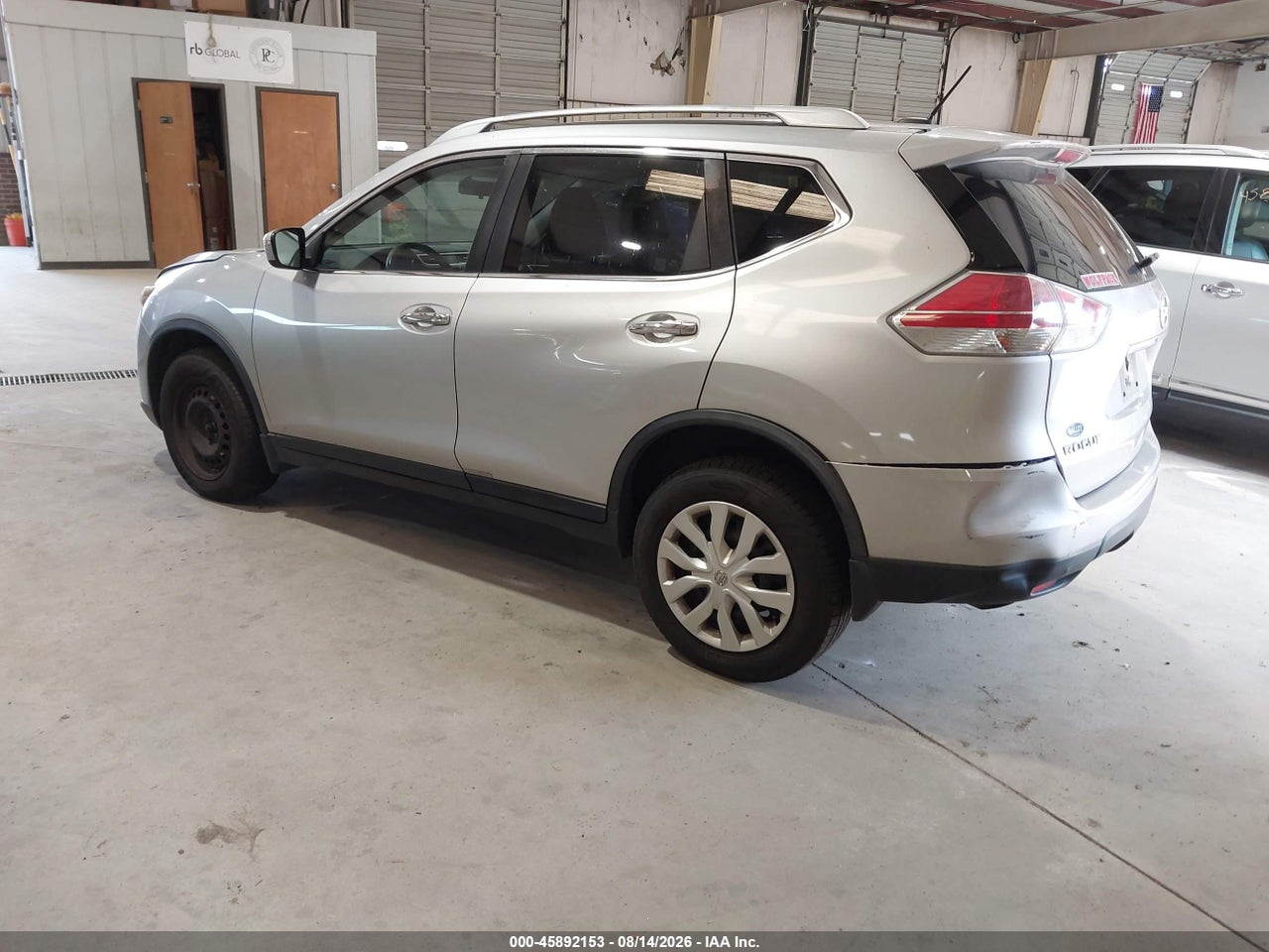 2016 NISSAN ROGUE S · 3/11