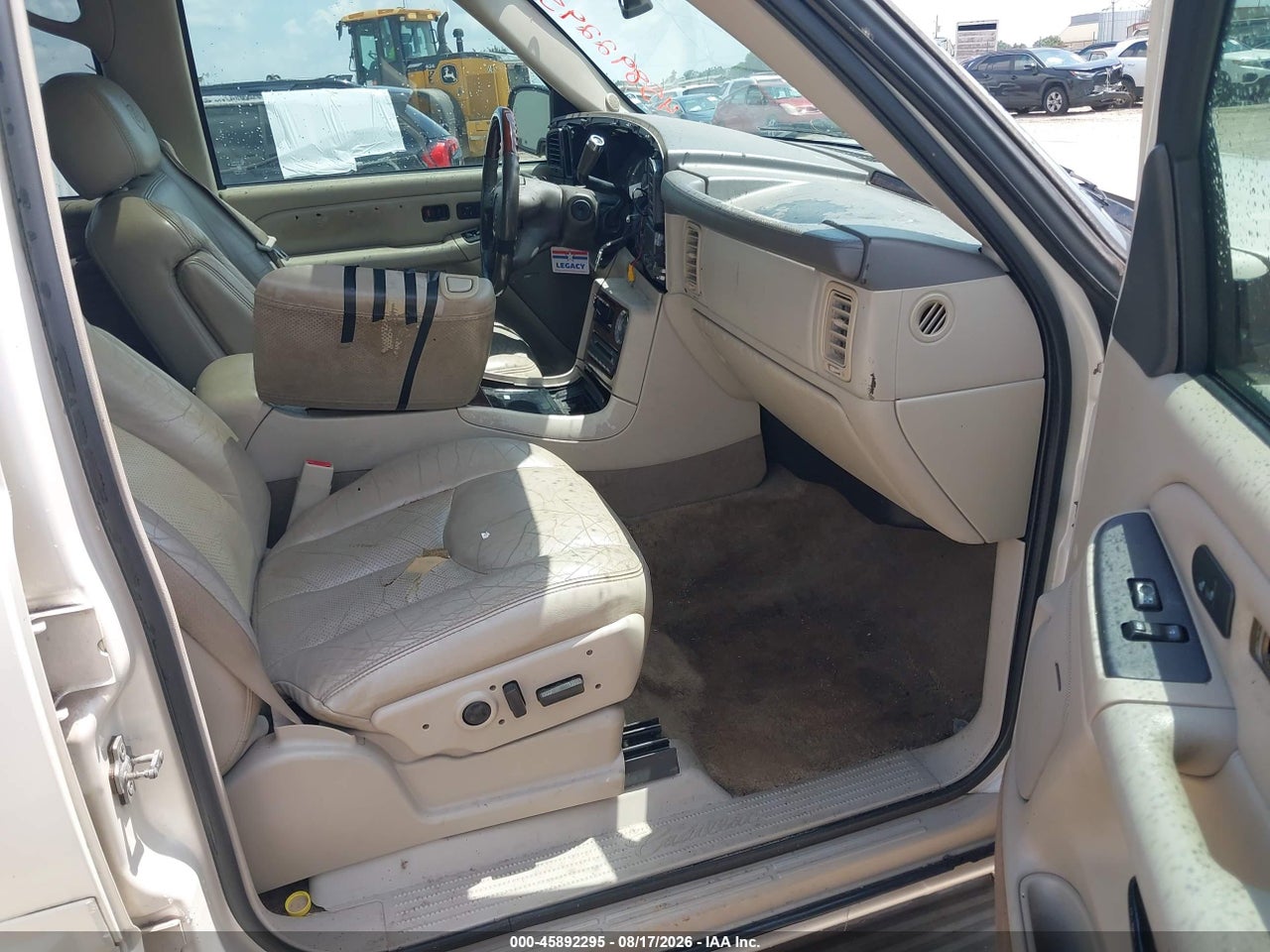 2005 CADILLAC ESCALADE STANDARD · 5/11